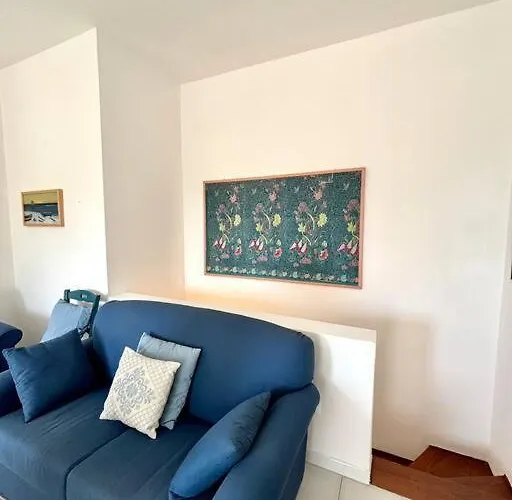 Nura's - Adele * Alghero