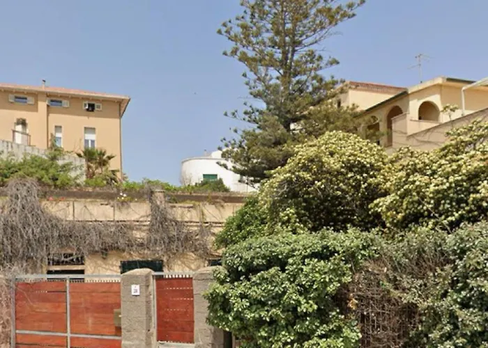 Nura's - Adele Apartman *